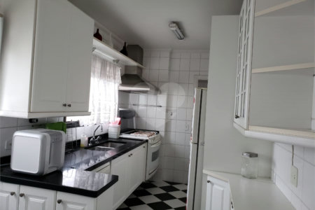 Apartamento à venda com 4 quartos, sendo 2 suítes, em Vila Andrade, São Paulo, SP