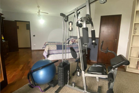 Casa à venda com 4 suítes no condomínio Vale da Santa Fé, Vinhedo - SP