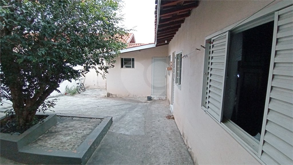 Casa à venda com 3 quartos, sendo 1 suíte,  no Centro, Vinhedo, SP