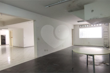 Casa à venda com 3 quartos, sendo 1 suíte, em Parque Jabaquara, São Paulo, SP