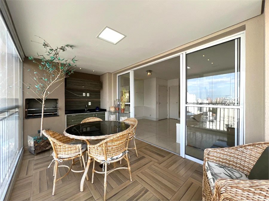 Apartamento à venda com 3 quartos, sendo 1 suíte, em Vila Andrade, São Paulo, SP