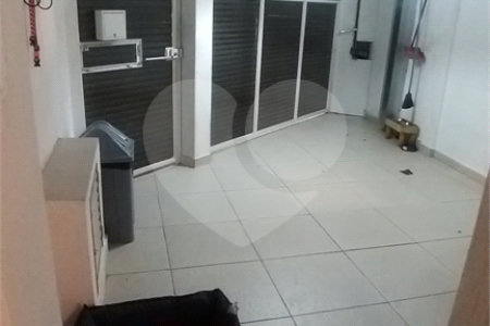 Sobrado à venda com 2 quartos em Vila Gumercindo, São Paulo, SP