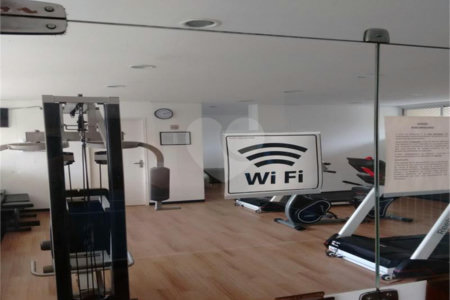 Apartamento à venda com 3 quartos, sendo 1 suíte, em Moema, São Paulo, SP