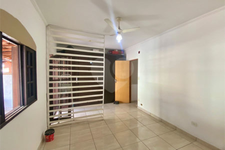 Casa à venda com 3 quartos em Vila Rosália, Guarulhos, SP