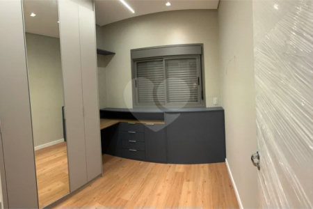 Apartamento à venda com 3 suítes em Parada Inglesa, São Paulo, SP