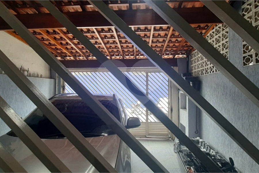 Sobrado à venda com 4 quartos, sendo 1 suíte,  em Tremembé, São Paulo, SP