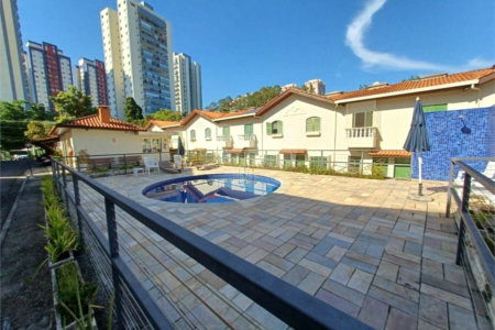 Casa à venda com 2 quartos no condomínio Firenze, São Paulo - SP