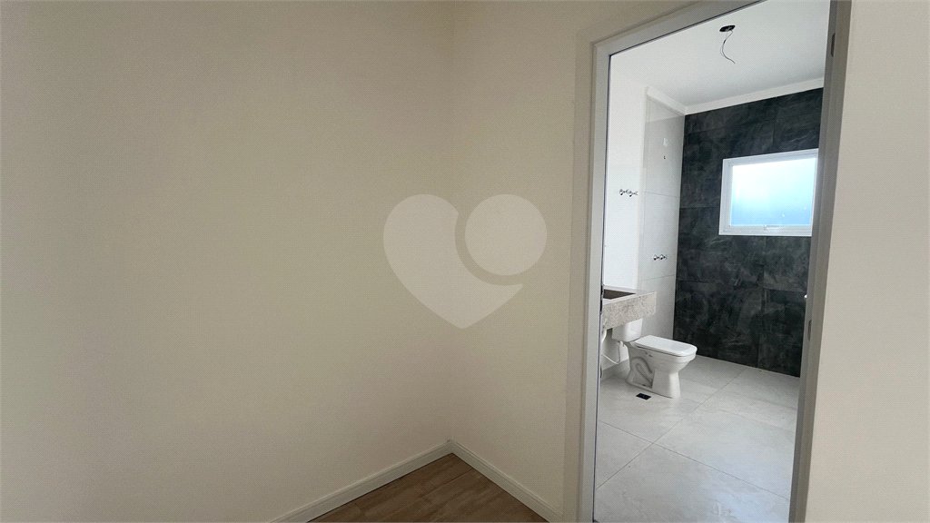 Sobrado à venda com 3 suítes em Vila Petrópolis, Atibaia, SP