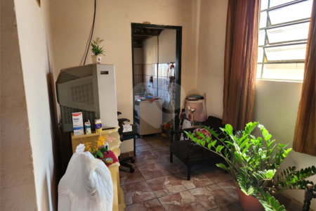 Casa à venda com 3 quartos em Vila Suconasa, Araraquara, SP