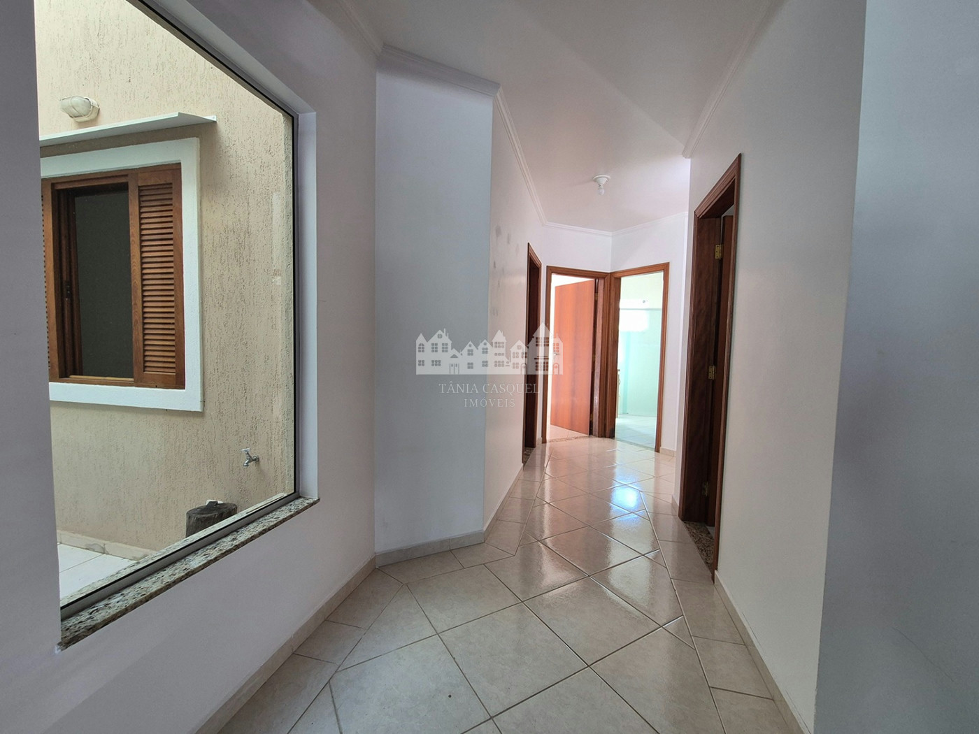 Casa à venda com 3 quartos, sendo 1 suíte, em Retiro das Fontes, Atibaia, SP