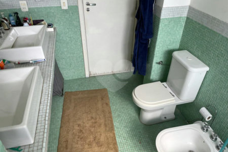 Casa à venda com 4 quartos, sendo 1 suíte, em Vila Morumbi, São Paulo, SP