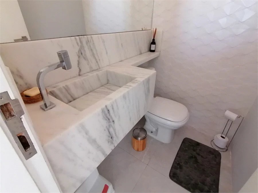 Apartamento à venda com 3 suítes em Vila Ipojuca, São Paulo, SP