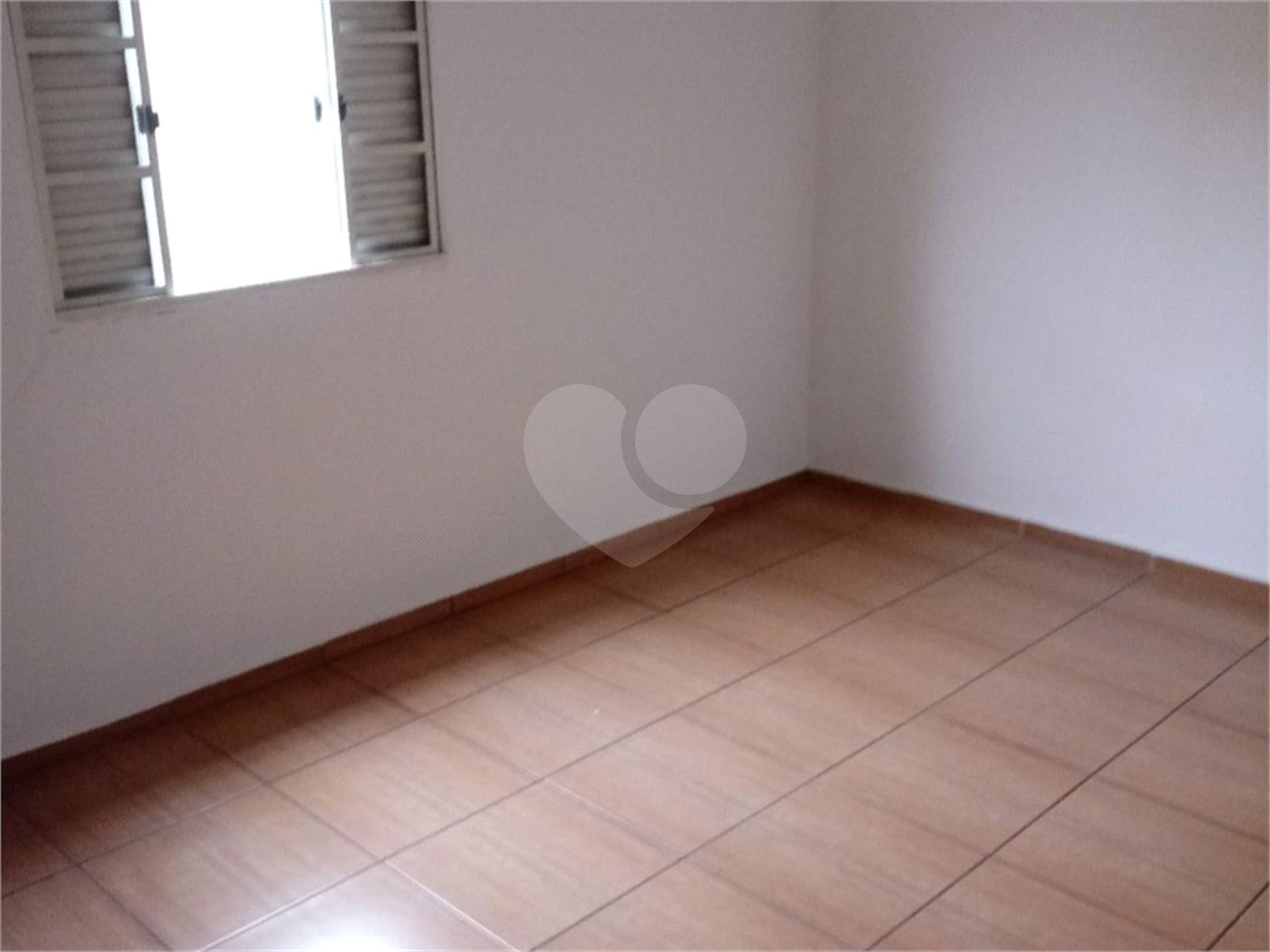 Casa à venda com 3 quartos em Jardim Santa Lúcia, Sorocaba, SP