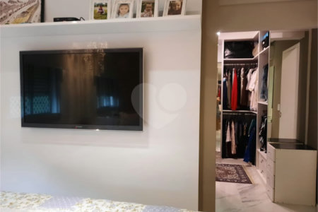 Apartamento à venda com 3 quartos, sendo 1 suíte, em Vila Andrade, São Paulo, SP