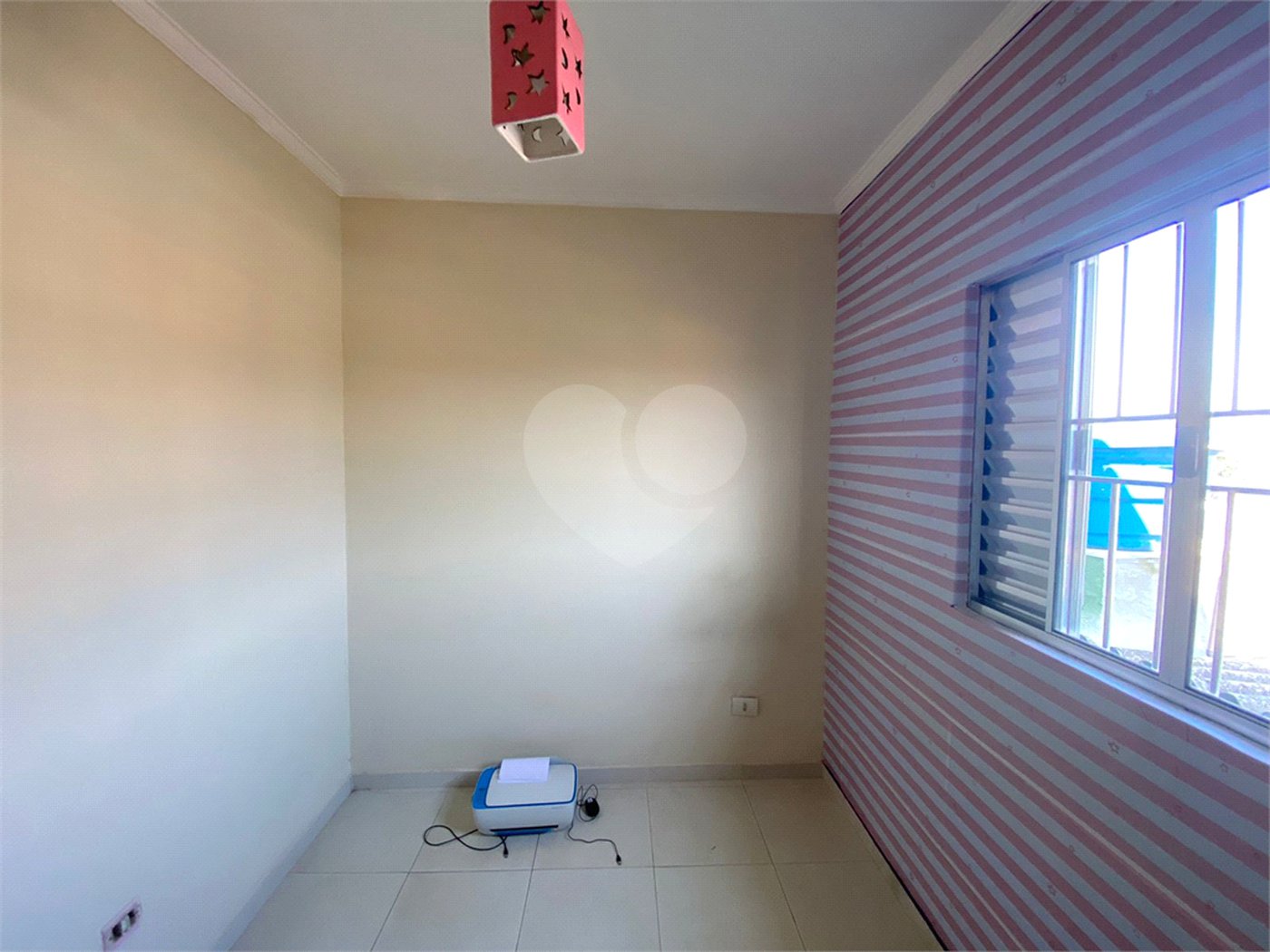 Sobrado à venda com 3 quartos, sendo 1 suíte, em Jardim Beatriz, Poá, SP