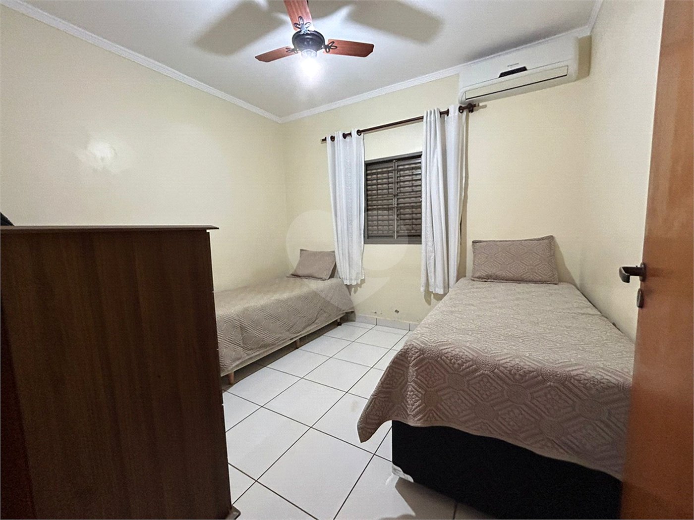 Casa à venda com 3 quartos em Engenheiro Carlos de Lacerda Chaves, Ribeirão Preto, SP