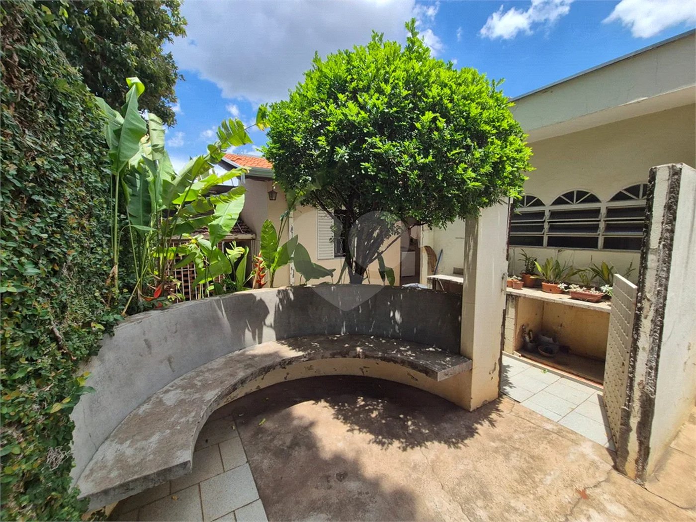Casa à Venda na Vila Rezende – Piracicaba/SP - Ideal para moradia ou investimento comercial (clínicas, escritórios, consultórios