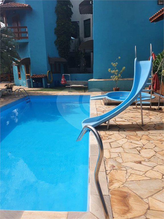 Casa à venda ou para alugar com 4 suítes em Vila Machado, Mairiporã, SP