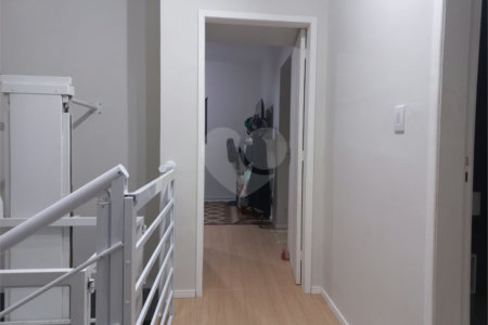 Sobrado à venda com 3 quartos, sendo 1 suíte,  em Villa Di Cesar, Mogi das Cruzes, SP