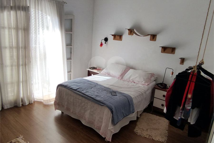 Sobrado à venda com 3 quartos, sendo 1 suíte, em Tremembé, São Paulo, SP