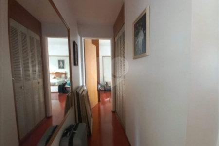 Apartamento a venda na Oscar freire - com 03 dormitórios e 02 vagas - Próximo Hospital das Clínicas