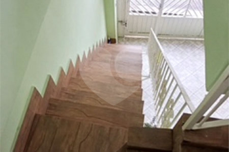Casa à venda com 3 quartos, sendo 1 suíte, em Vila Roque, São Paulo, SP