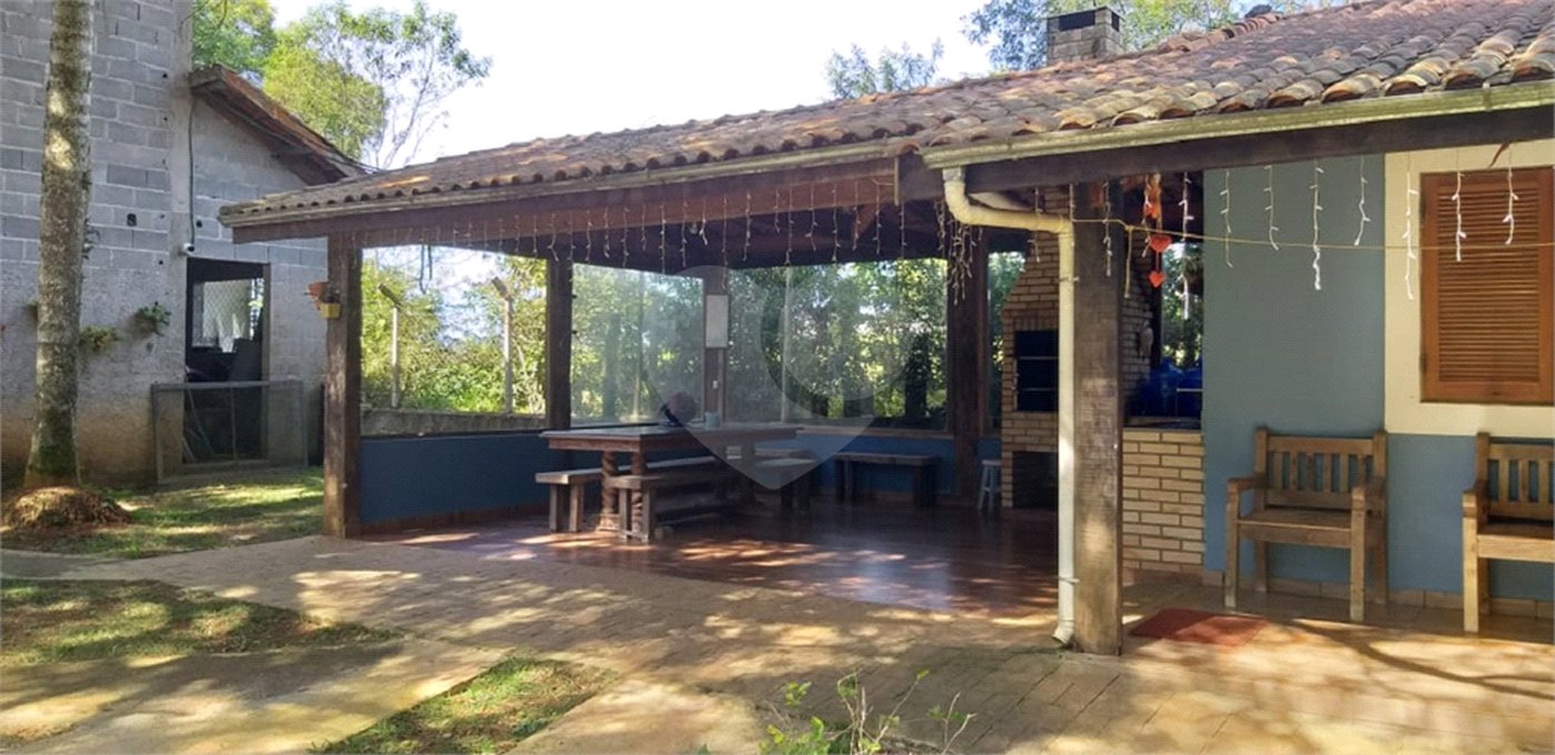Sítio à venda com 4 quartos, sendo 2 suítes,  em Chácara Real (caucaia do Alto), Cotia, SP