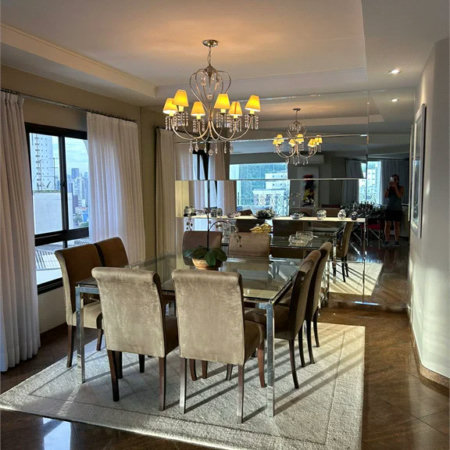 Apartamento à venda com 4 suítes em Real Parque, São Paulo, SP
