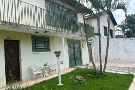 Casa à venda com 3 quartos, sendo 2 suítes, em Lapa, São Paulo, SP