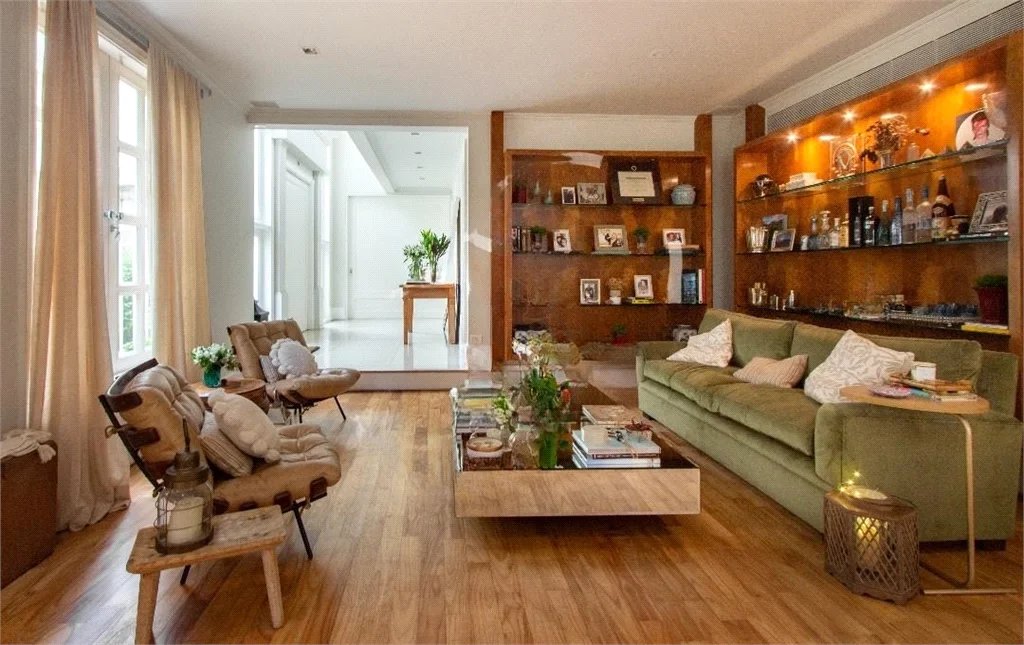 Casa à venda com 4 suítes no condomínio Residencial Palazzo Reale, São Paulo - SP