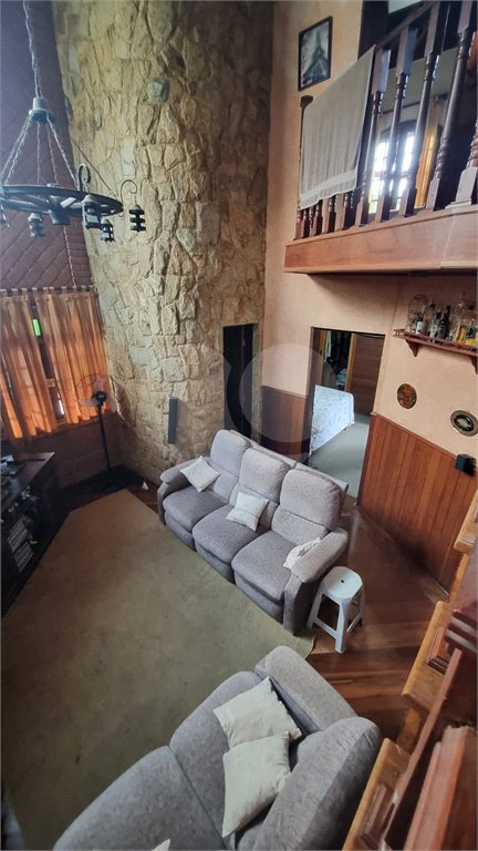 Casa à venda com 4 quartos, sendo 2 suítes, no condomínio Aruã Eco Park, Mogi das Cruzes - SP