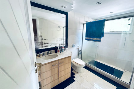 Casa à venda com 8 quartos, sendo 7 suítes, em Barra da Tijuca, Rio de Janeiro, RJ