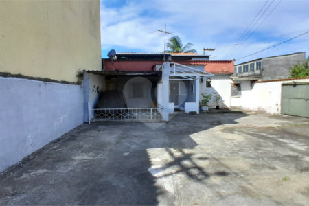Casa à venda com 2 quartos, sendo 1 suíte, em Bangu, Rio de Janeiro, RJ