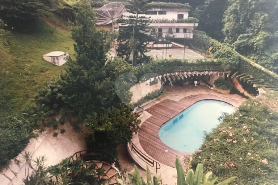 Casa à venda com 6 quartos, sendo 3 suítes,  em Serra da Cantareira, Mairiporã, SP