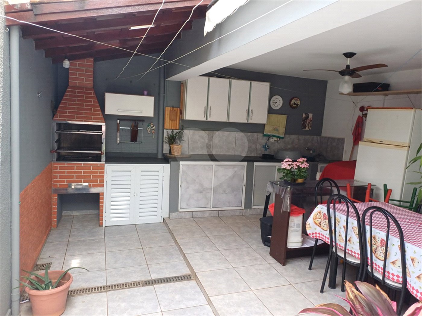 Casa à venda com 3 quartos, sendo 1 suíte, em Loteamento Rei de Ouro, Itatiba, SP