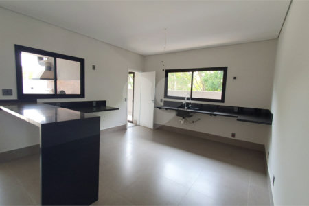 Casa à venda com 4 suítes no condomínio Residencial San Vitale, Bragança Paulista - SP