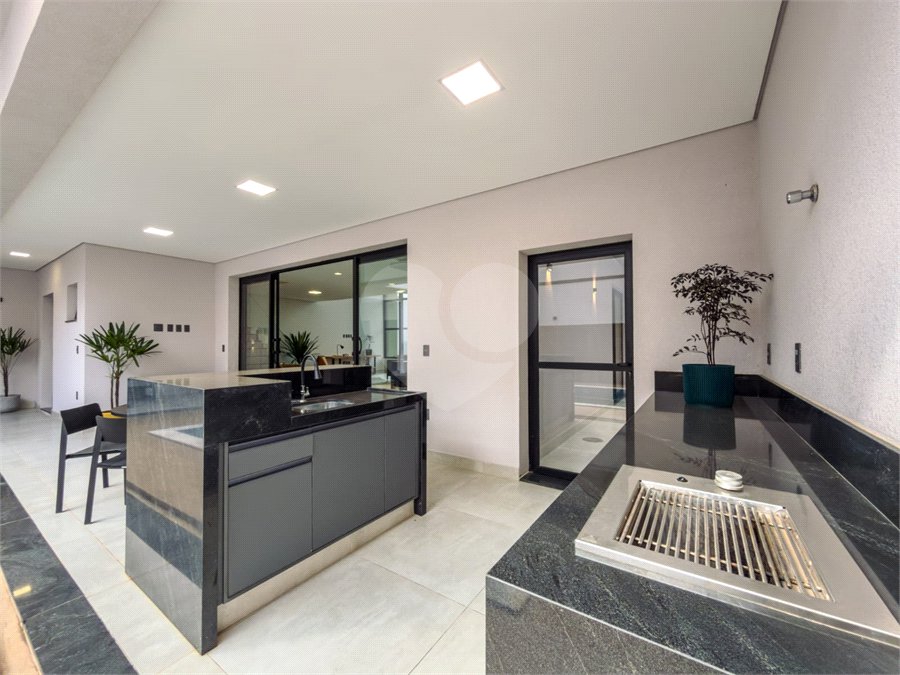 Casa à venda com 3 suítes no condomínio Jardim Residencial Dona Maria José, Indaiatuba - SP