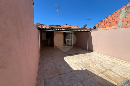 Casa à venda com 2 quartos em Vila Progresso, Itapetininga, SP
