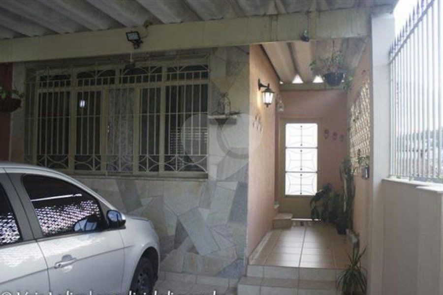 Sobrado à venda com 3 quartos em Jardim Virginia Bianca, São Paulo, SP