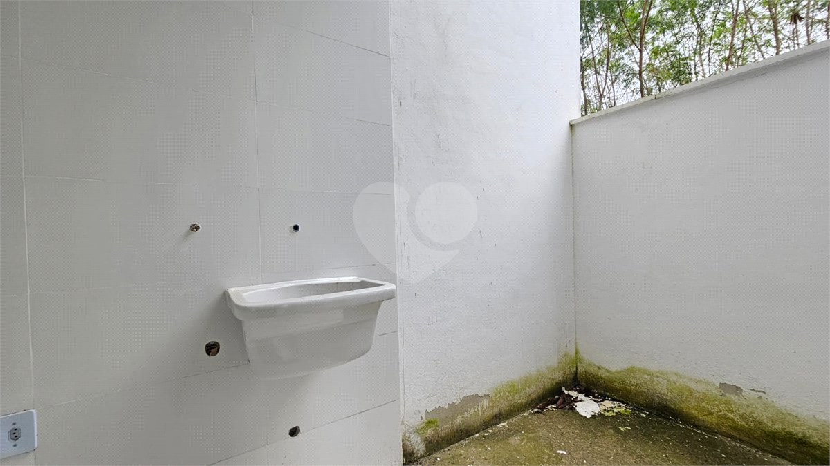 Casa à venda com 2 suítes no condomínio Loteamento Monte Libano, Rio de Janeiro - RJ