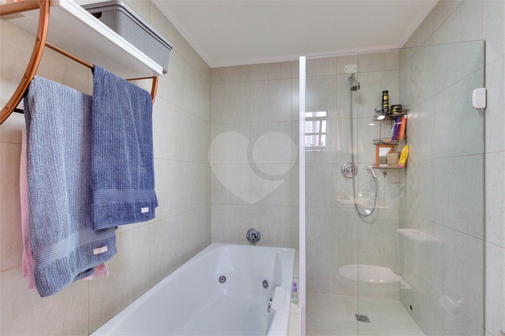 Sobrado à venda com 3 quartos, sendo 1 suíte, em Vila Mascote, São Paulo, SP