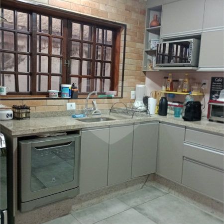 Sobrado à venda com 3 quartos, sendo 1 suíte, em Jardim Guairaca, São Paulo, SP