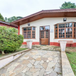 Casa à venda com 3 quartos, sendo 2 suítes, em Alto da Boa Vista, São Paulo, SP