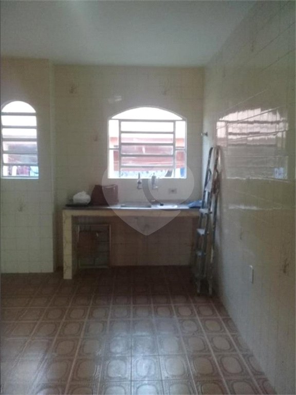 Prédio à venda em Vila Linda, Santo André, SP