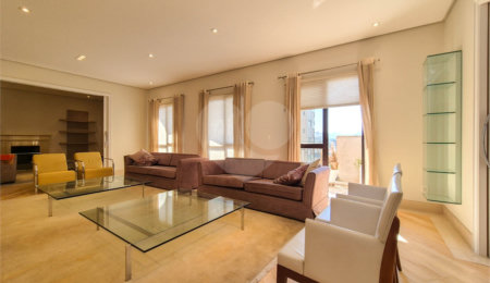 Apartamento à venda ou para alugar com 4 quartos, sendo 3 suítes, em Moema, São Paulo, SP