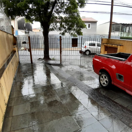 Sobrado à venda com 5 quartos em Vila Nivi, São Paulo, SP