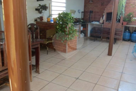 Sobrado à venda com 4 quartos, sendo 1 suíte, em Cambuci, São Paulo, SP