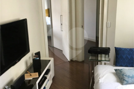 Apartamento à venda com 3 suítes em Vila Gomes Cardim, São Paulo, SP