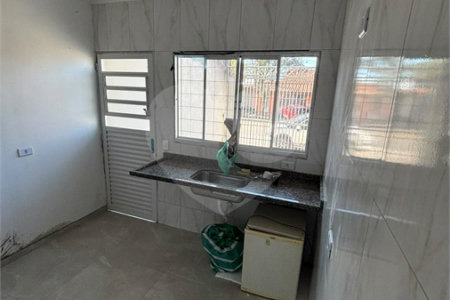Casa à venda com 3 quartos, sendo 1 suíte, em Parque Interlagos, São José dos Campos, SP