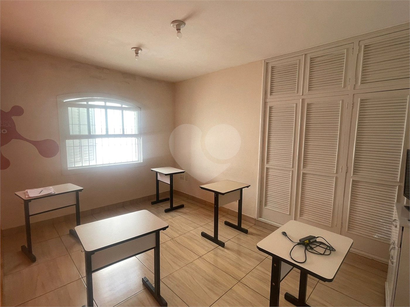 Casa Térrea à venda com 4 quartos em Vila Oliveira, Mogi das Cruzes, SP